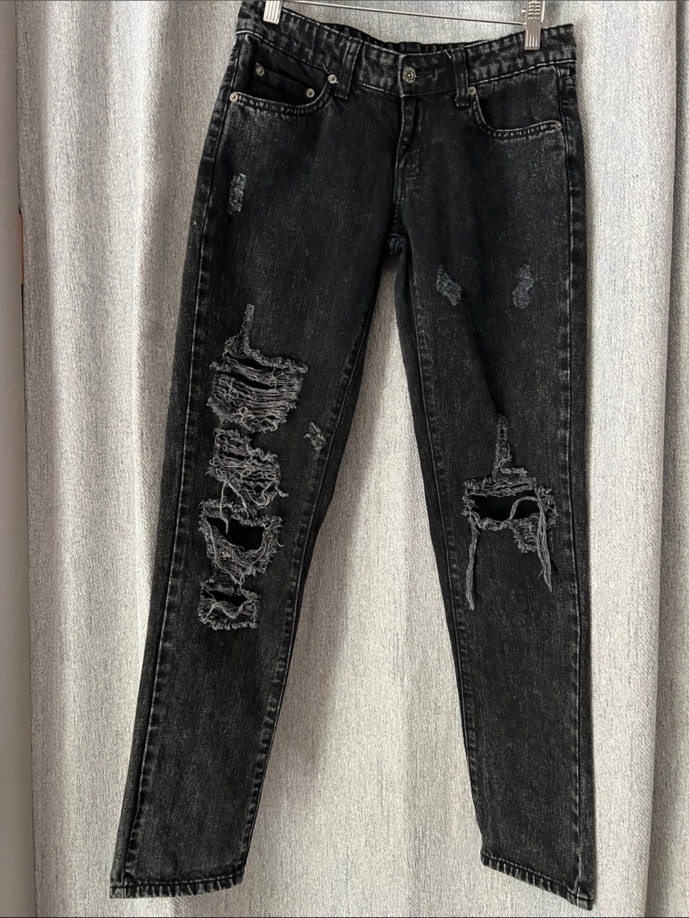 Black Carmar Distressed Jeans